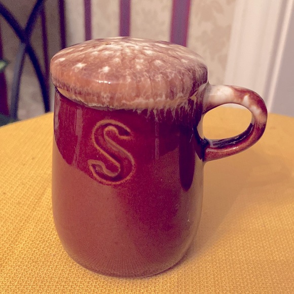 Vintage Salt/Pepper Shakers - Picture 2 of 6